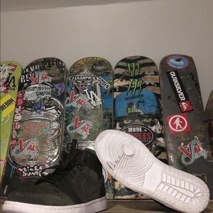 Air Jordan one mid( sequoia)